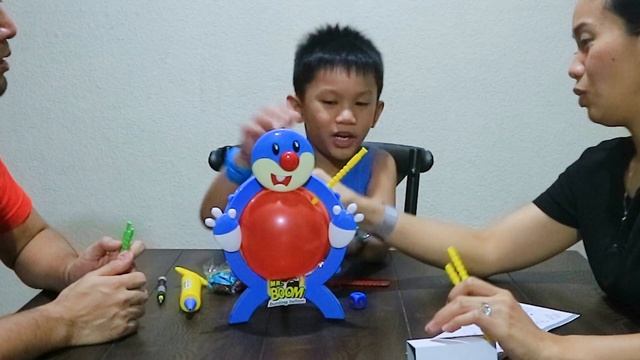 Icezel CRIED! | Mr. Boom Bursting Balloon Game Toy Unboxing смотреть онлайн