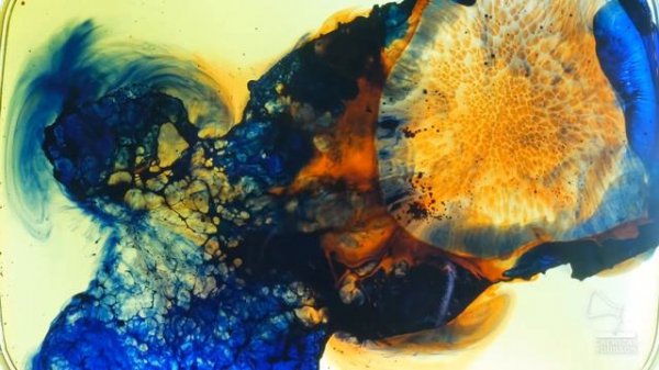 Ink Explosion - Nebula Expansion / Explosion d'encre - Expansion nébuleuse