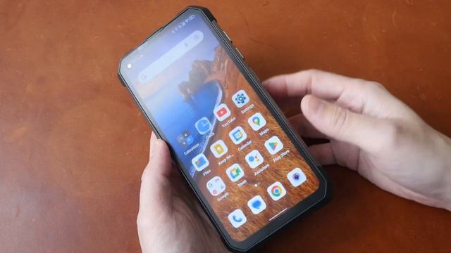 Unihertz Tank: An Android Phone on Steroids (review) смотреть онлайн