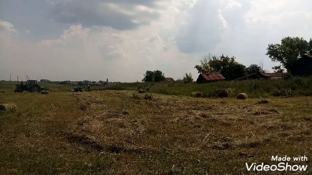 Сенокос 2020. Мини пресс-подборщик в деле!!! смотреть онлайн