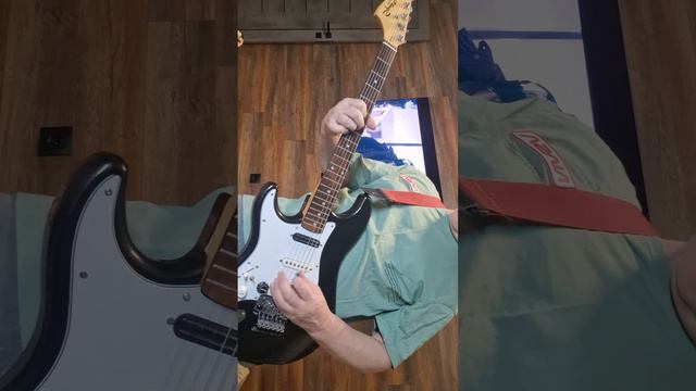 Собрал электрогитару на выходных. Вдео для Авито  ))))
