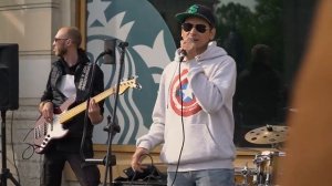 ГИТАРИСТ притворился НОВИЧКОМ с Уличными Музыкантами #2 ft. Гитара С Нуля (720p).mp4