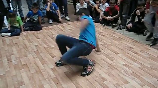 Илья, Саша, Влад, Артур, Миша на Рэп На Голове 3 смотреть онлайн