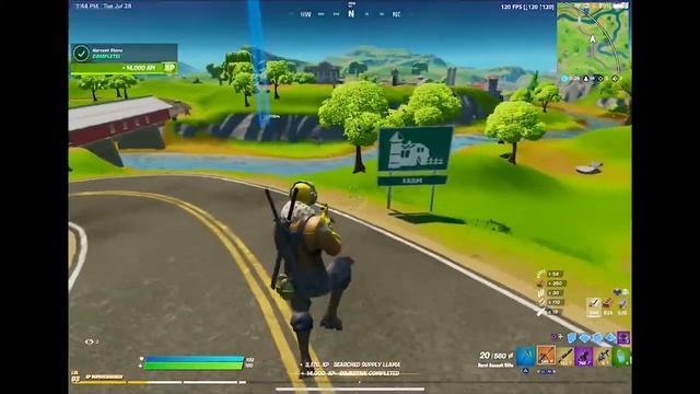 Playing Fortnite on a Ipad Pro 2020 (120 FPS) with a Controller... смотреть онлайн