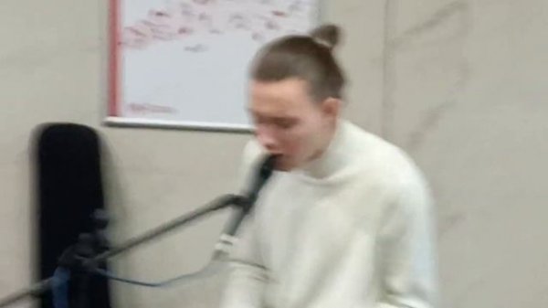 Группа «Browser Band» исполняет песню «Let It Be»