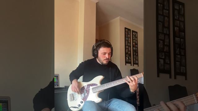Squier Mustang Bass 60’s improvisation смотреть онлайн