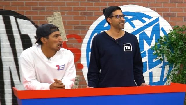 Pull Wrong Tooth & Get EATEN by the CROC!! смотреть онлайн