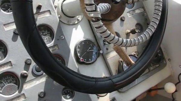 Внутри Метеора-249/ Inside the "Meteor" - soviet hydrofoil