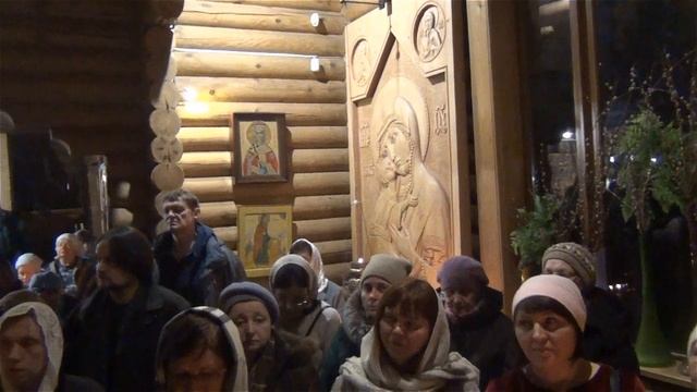 Рождество Христово в Храме святых равноапостольных Константина и Елены 07.01.2020г. смотреть онлайн