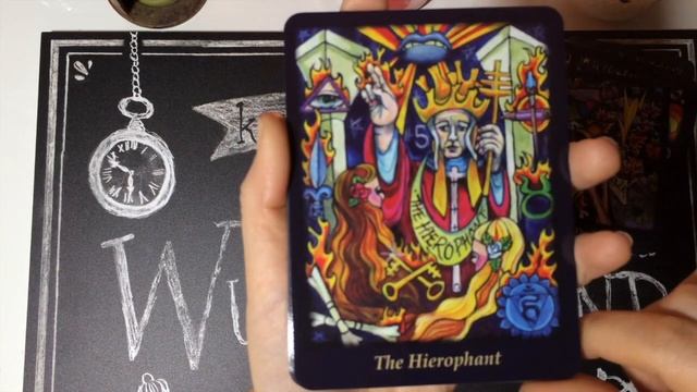 Обзор на колоду "Таро Огненных Костей" ("Bonefire Tarot") смотреть онлайн
