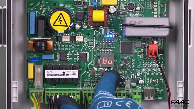 FAAC E045 - Programmazione Parametri Base смотреть онлайн