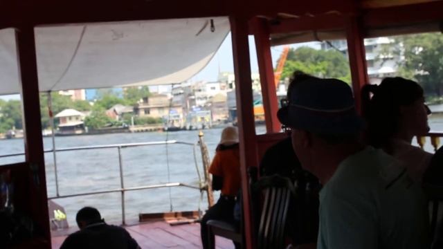 Экскурсия на теплоходе по местным достопримечательностям Банкока смотреть онлайн