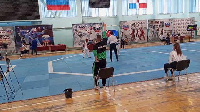 Региональный турнир по ВТФ памяти Луткова. 29.04.2023г. 1/2 финала 33кг. смотреть онлайн