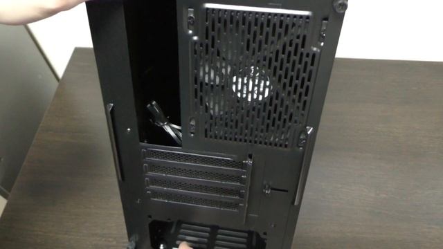 Thermaltake Versa H17