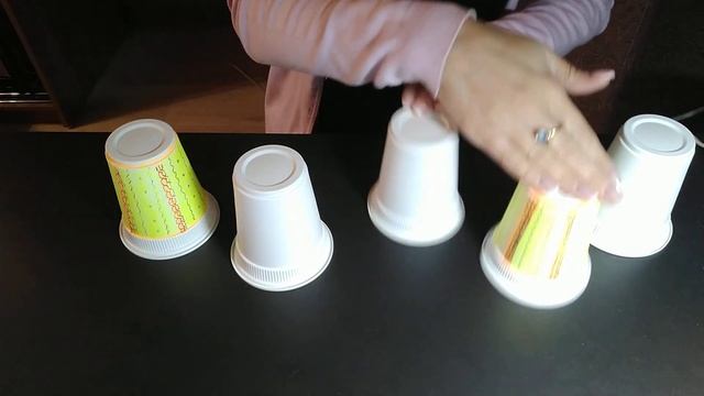 Упражнение со стаканчиками на сильные и слабые доли смотреть онлайн