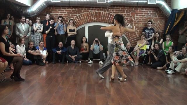 Rodrigo Fonti & Celeste Medina смотреть онлайн