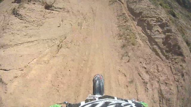 Прыжки на питбайках / Pitbike Jumping смотреть онлайн