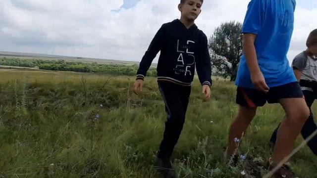 Мы упали в колодец? Что с нами случилось.? смотреть онлайн