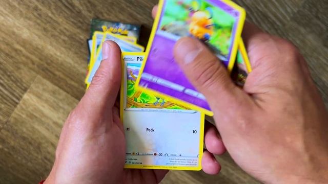 Opening Pokémon Vivid Voltage Build and Battle box 2020!!! Открываем Покемон бустеры!!! смотреть онлайн