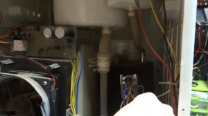 Ремонт кулера для воды. Не греет, не морозит.