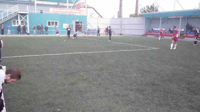 Русская кожа забивает ещё гол в ворота команды Садко смотреть онлайн