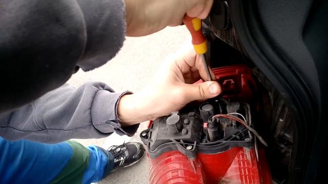 Замена лампочки стоп vw touran смотреть онлайн