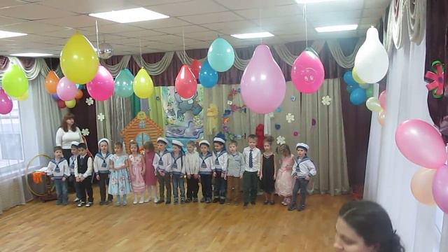 Поздравление бабушкам (утренник 8 марта 2017) смотреть онлайн