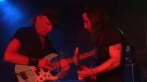 BILLY SHEEHAN and NUNO BETTENCOURT SHREDDING ULTIMATE JAM NIGHT 24 7/8/2015