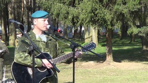 Десантник спел про Афган!Офицер ВДВ шикарно исполнил песню!