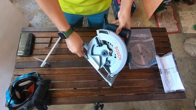 Bosch GKS 140 Circular Saw смотреть онлайн