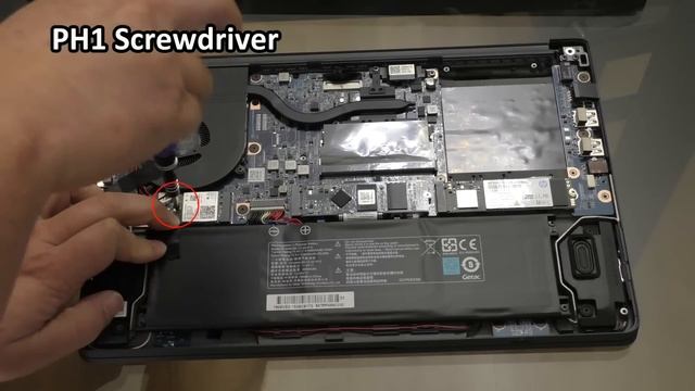 Walmart Motile M141/M142 Upgrades (RAM, SSD, Wireless Card) смотреть онлайн