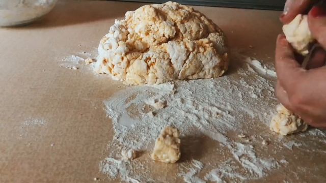 ЛЕНИВЫЕ ВАРЕНИКИ ИЗ ТВОРОГА | ПРОСТОЙ РЕЦЕПТ | ГОТОВИМ ДОМА смотреть онлайн