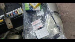 Suzuki Liana замена топливных фильтров,прокладок и маслянного датчика.