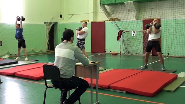 Толчок 24кг.св.95 Худяков-98,Алантьев Д.-100,Шляхтин А.-110. смотреть онлайн
