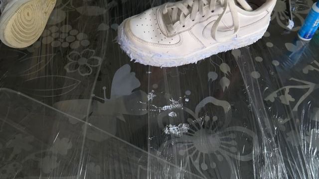 УБРАЛ ЗАЛОМЫ И ОТБЕЛИЛ ПОДОШВУ В Nike Air Force 1 ! КАК ? смотреть онлайн