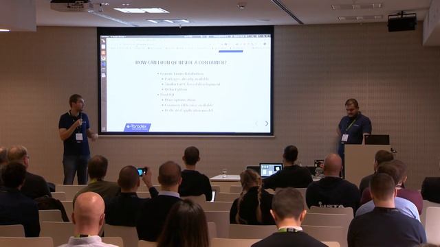 Using containers for cross platform application development with Qt смотреть онлайн