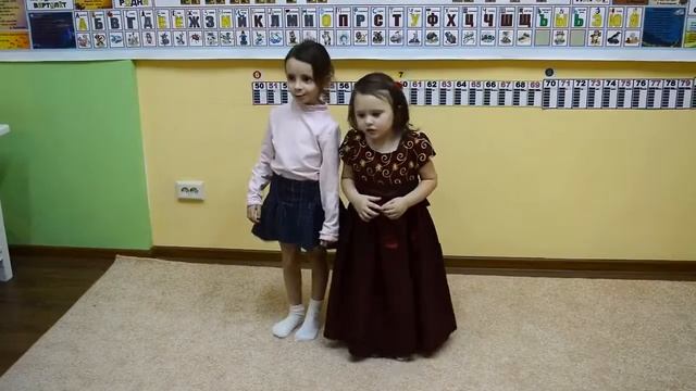 А.А. Фет «Сорвался мой конь со стойла...» смотреть онлайн