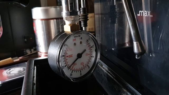 Gaggia Classic 2019 stock pressure смотреть онлайн