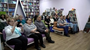 В Красноселькупе состоялась творческая встреча Виталия Баязитова с читателями