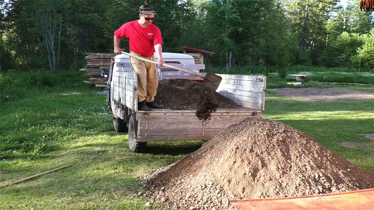 Заготовка материала для отмостки!.mp4 смотреть онлайн