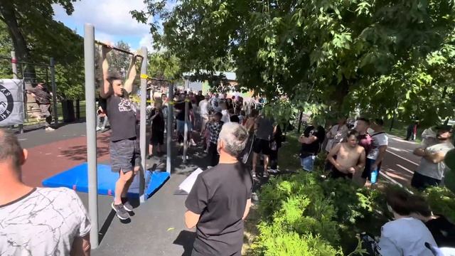 Северный человек Подольск. Соревнования по воркаут в парке Талалихина. Подтягивание. смотреть онлайн