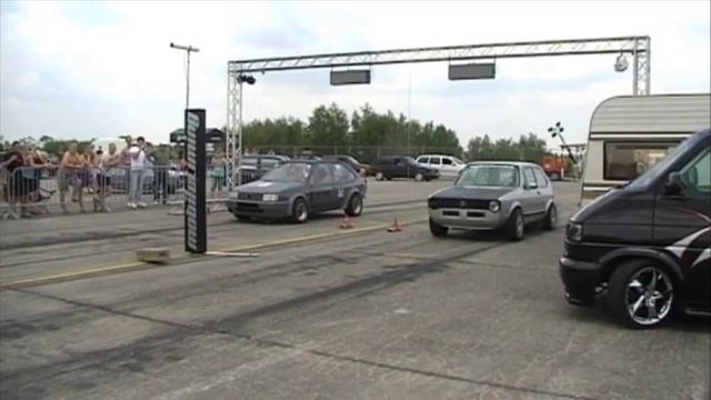 VW Golf 1 VR6 Turbo 4 Motion Vs. VW Polo R32 Bi-Turbo - VW Alarm 2010 Großenhain смотреть онлайн