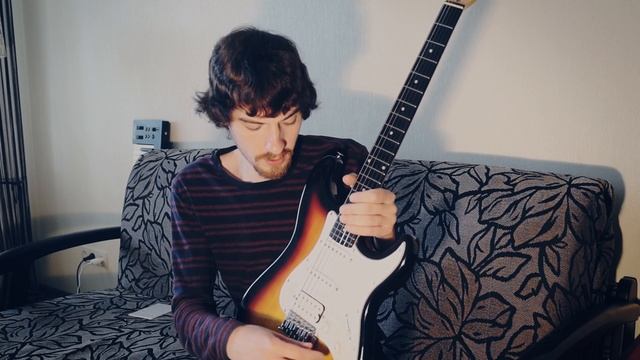 УСТРОЙСТВО ЭЛЕКТРОГИТАРЫ на примере Stratocaster! смотреть онлайн