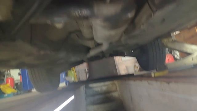 Как снять раздаточную коробку Mercedes ML w164 смотреть онлайн