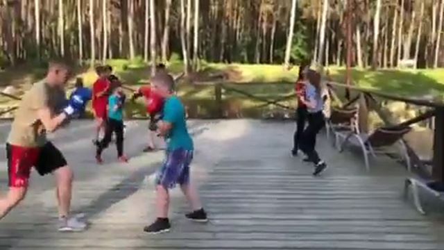 Детская тренировка - Венец, фитнес-клуб смотреть онлайн