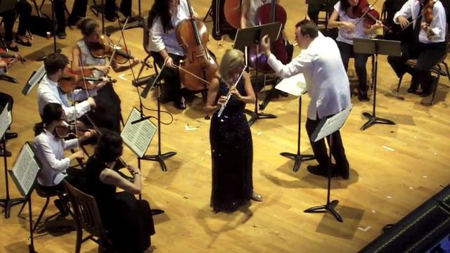 W.A. Mozart Concerto No. 1 for flute and orchestra in G, K.313 1. Allegro maestoso смотреть онлайн