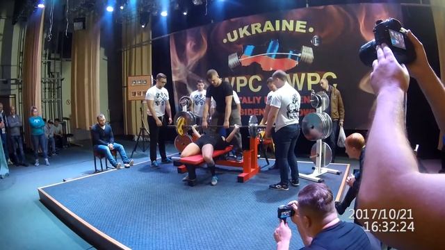 Анастасия Муратова ⚡ Многоповторный жим ⚡ 55 на 20 смотреть онлайн