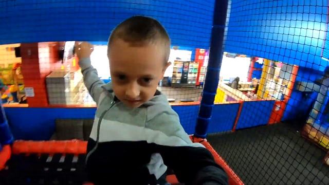 Indoor Playground And Mini Golf at Just4Kidz Playland смотреть онлайн