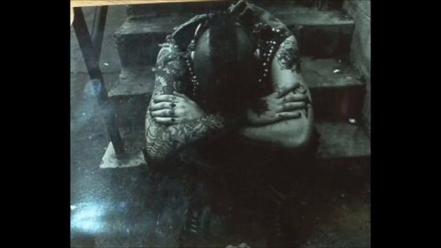 And Out Come The Wolves Rancid Original Photo Lars Frederiksen смотреть онлайн