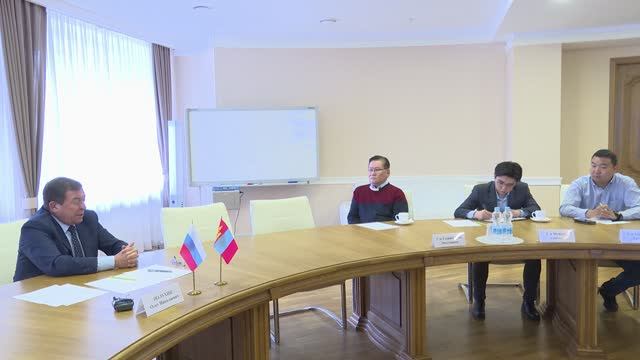 Ректор Белгородского госуниверситета встретился с послом Монголии